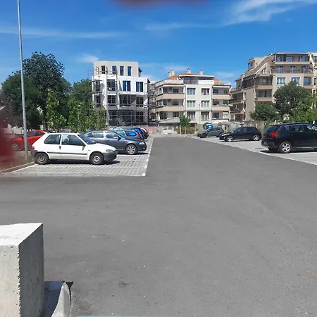 гарсониера за гости на град бургас.