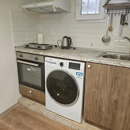 гарсониера за гости на град бургас. Burgas Stad